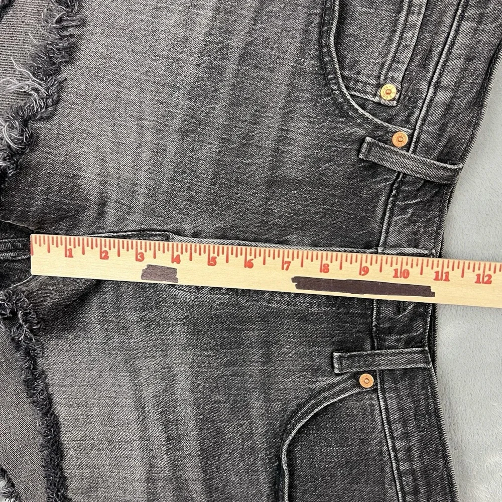 Levi's 501 Womens Sz 30 Black Denim Original Fit High Rise Cutoff Shorts Raw Hem